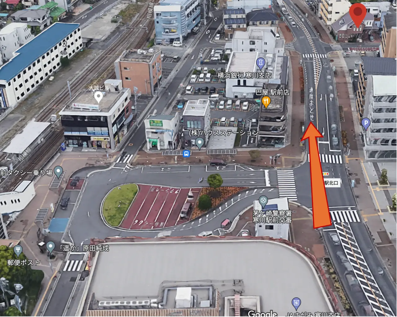 寒川駅北口ロータリーを左手に見ながら直進すると、前方に当院が見えてきます。